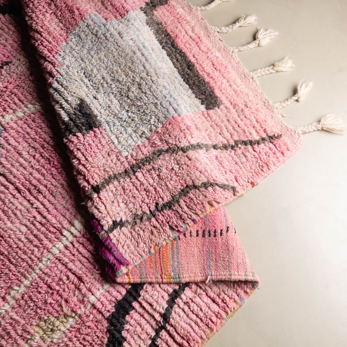 Roya - Tapis Berbère vintage