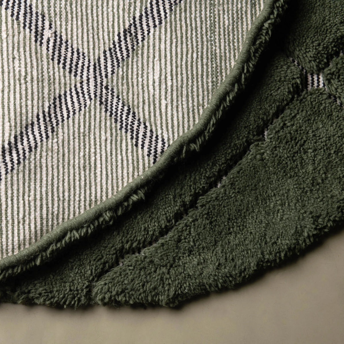 Mahafar Vert Militaire Rond - Tapis Berbère shaggy