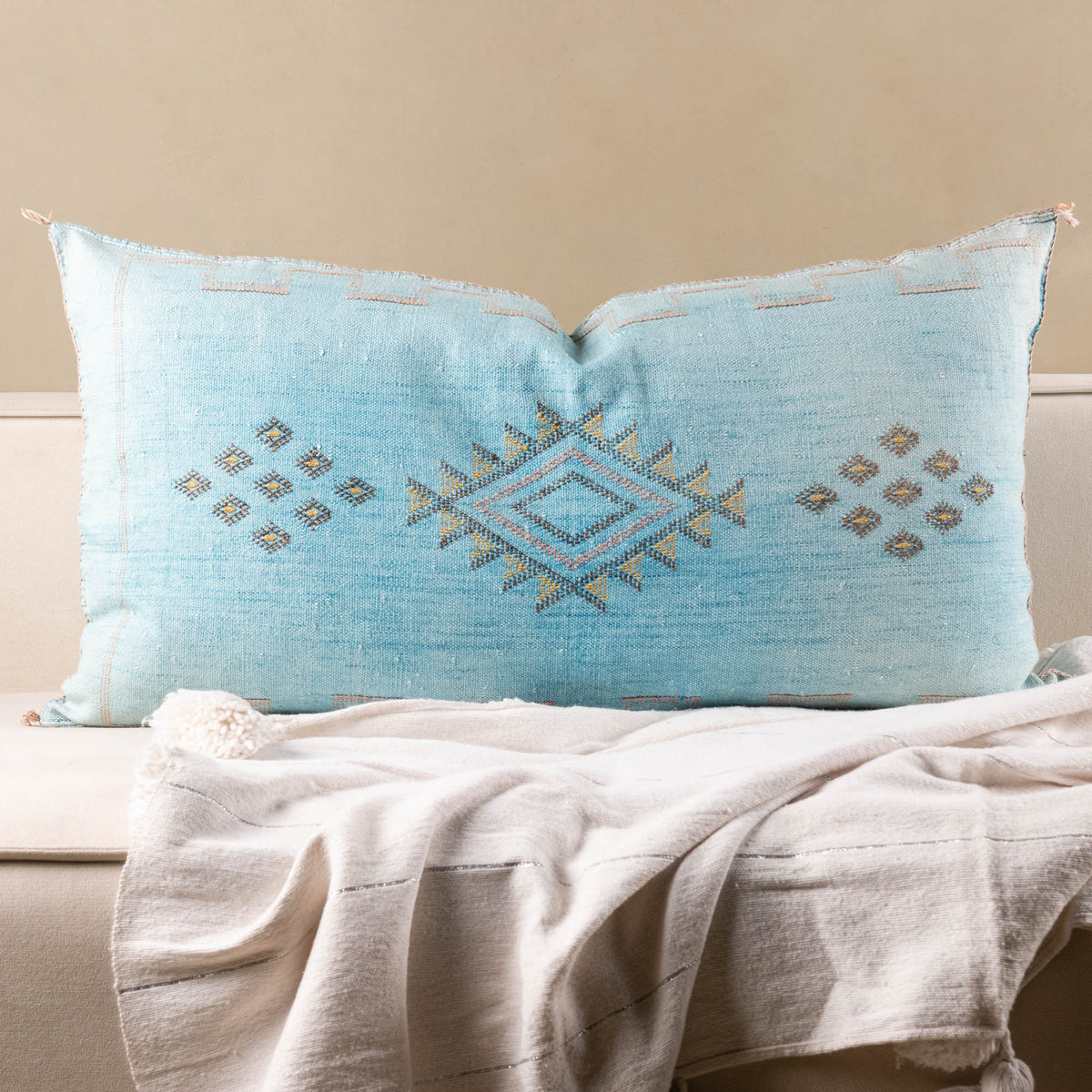 Coussin Bleu en soie de cactus