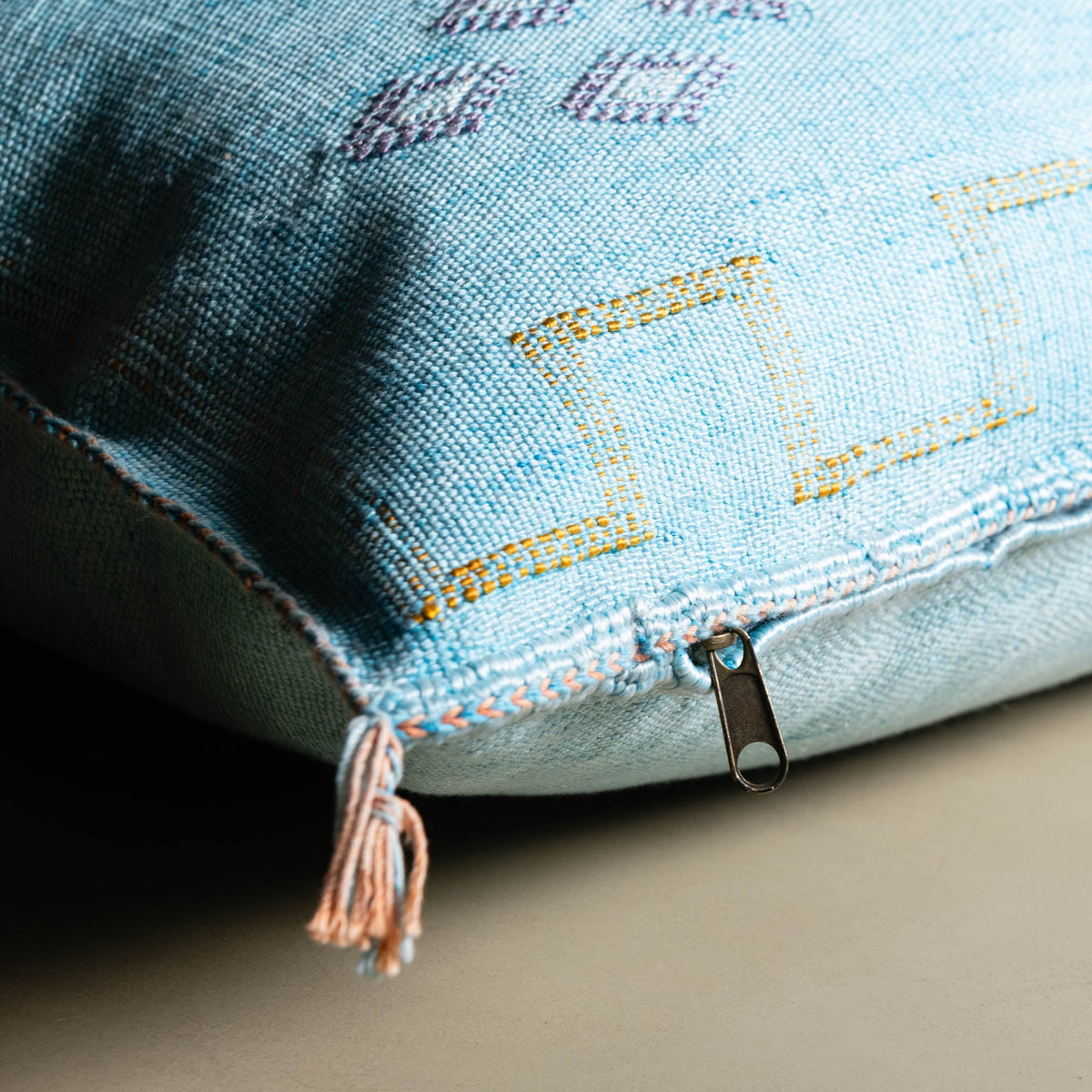 Coussin Bleu en soie de cactus