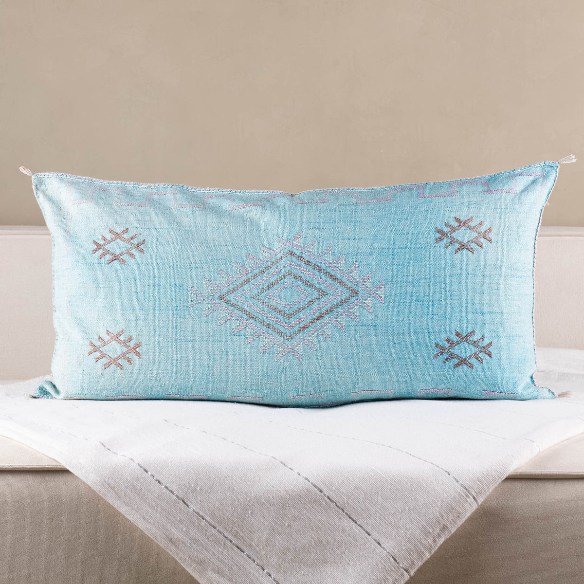 Coussin Bleu en soie de cactus