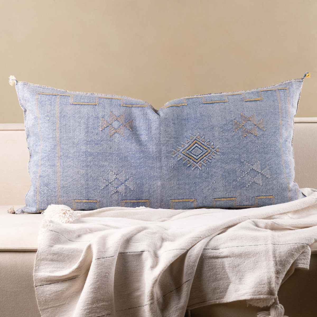 Coussin Bleu en soie de cactus