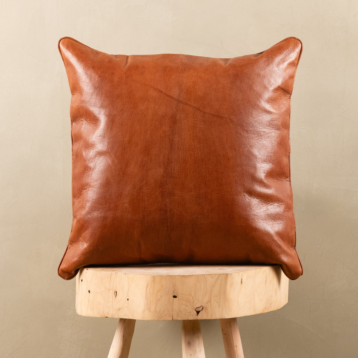 Coussin en cuir carré