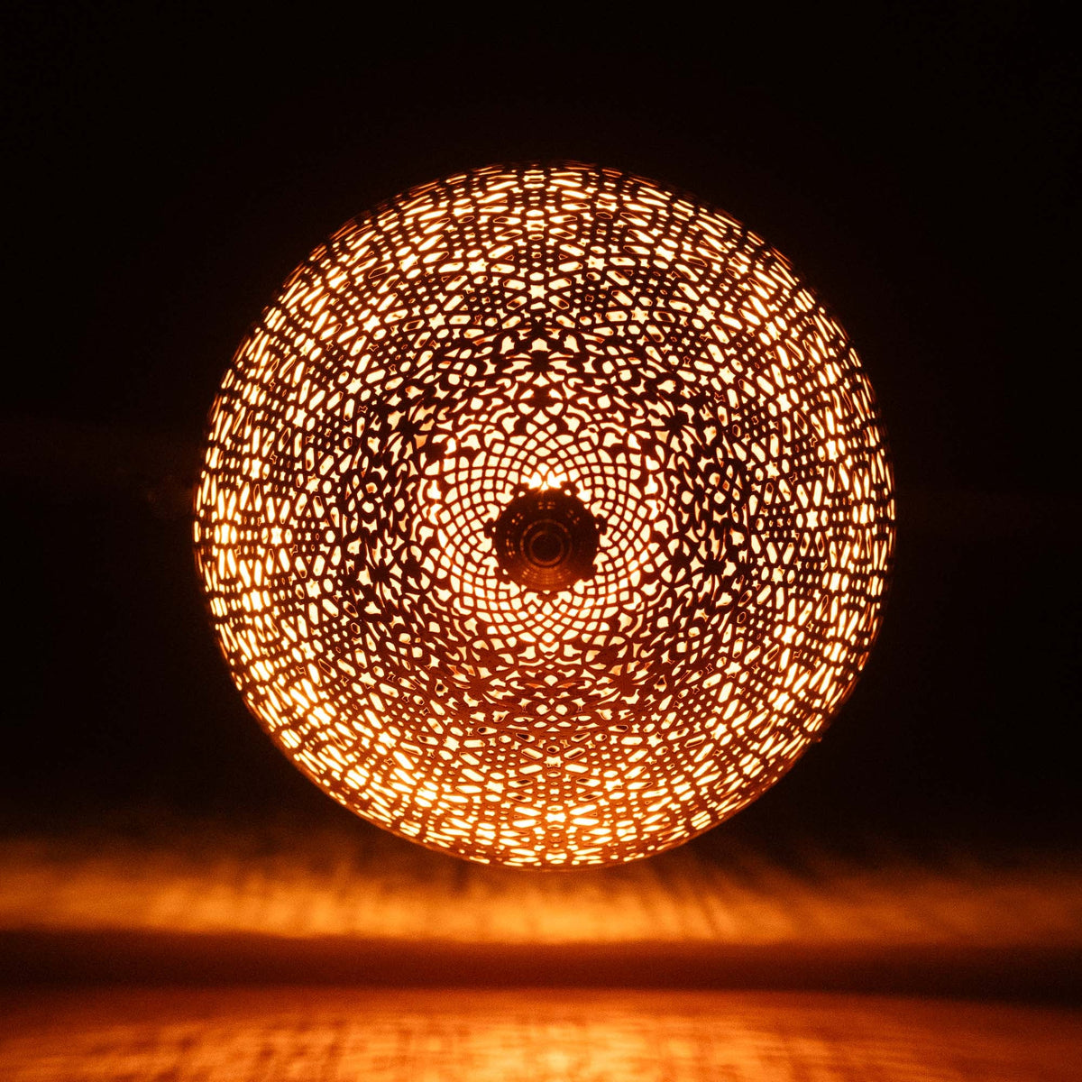Manar - Lustre Marocain suspendu