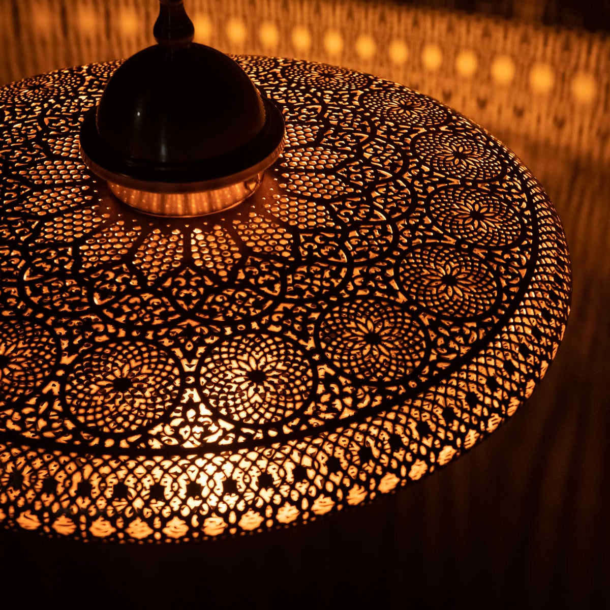 Omniya - Lustre Marocain suspendu