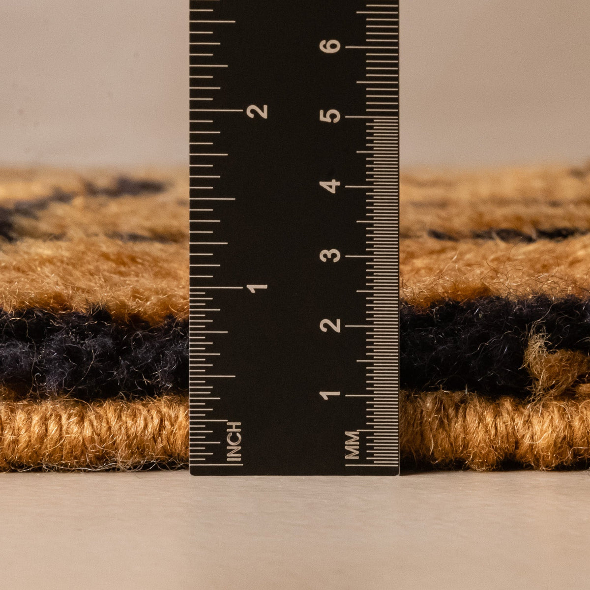 Grille Bronzienne - Luxueux tapis Berbère shaggy