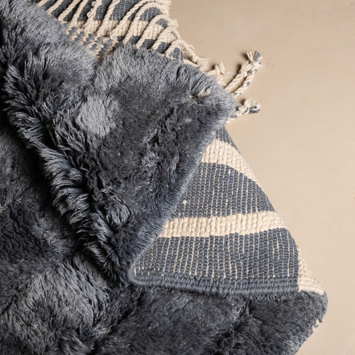 Réseau lunaire - Luxueux tapis Berbère shaggy