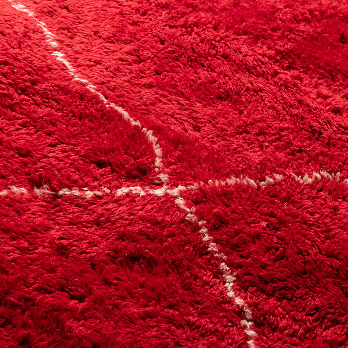 Rubis Rhapsodie - Luxueux tapis Berbère shaggy