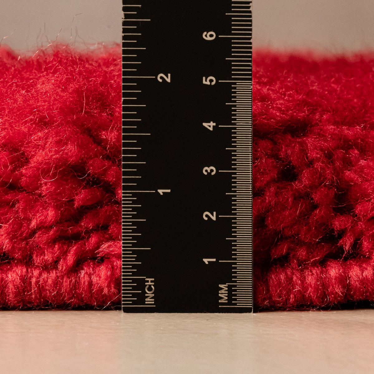Rubis Rhapsodie - Luxueux tapis Berbère shaggy