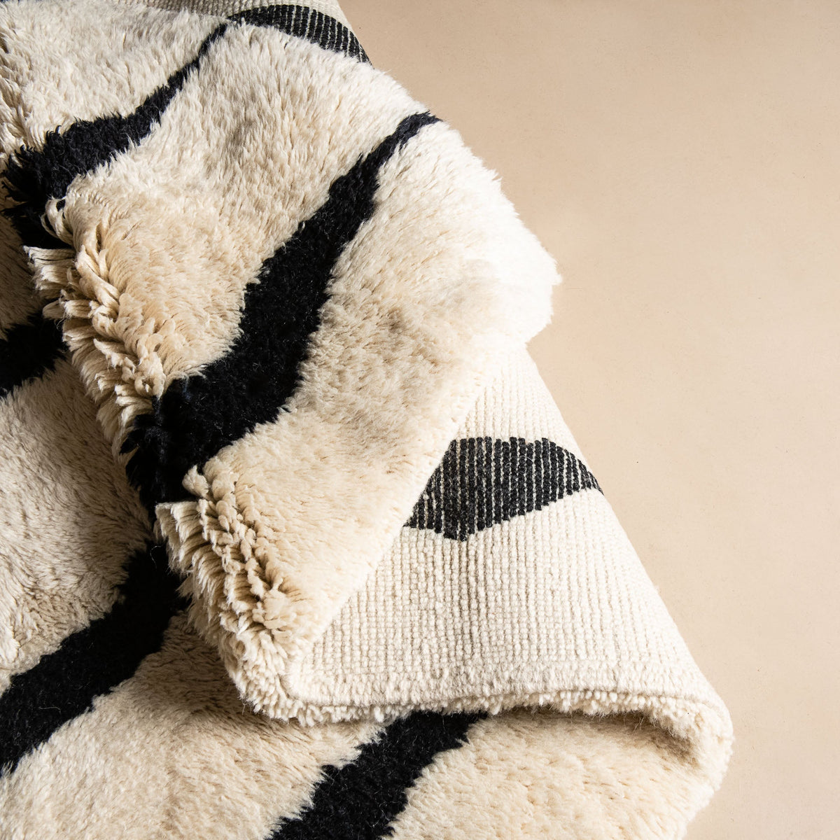 Rythme Élégant - Luxueux tapis Berbère shaggy de couloir