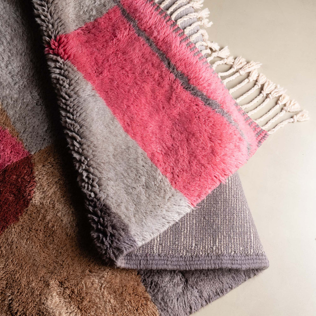 Géométries célestes - Luxueux tapis Berbère shaggy