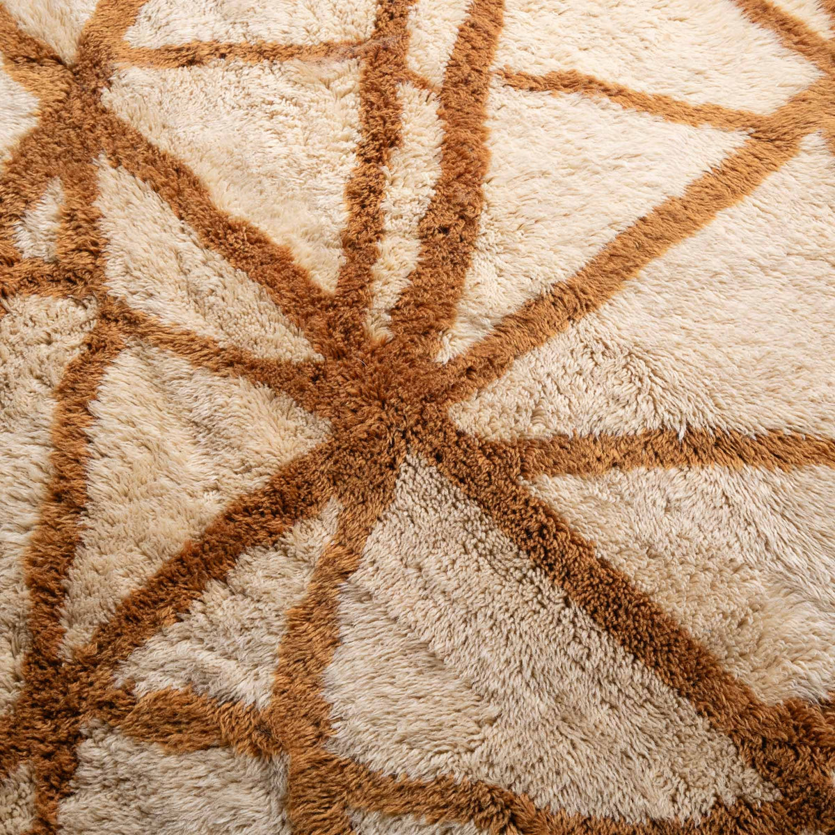 Intersections D'or - Luxueux tapis Berbère shaggy