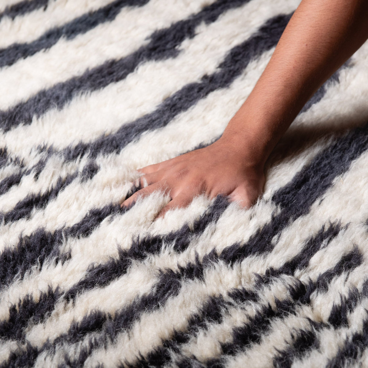 Labyrinthe Tissé - Luxueux tapis Berbère shaggy