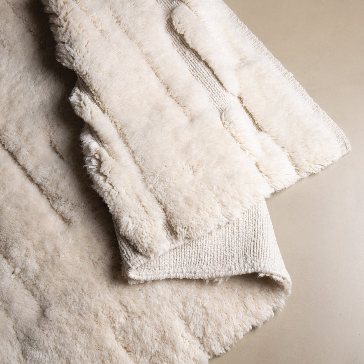 Glacier Ivory - Luxueux tapis Berbère shaggy