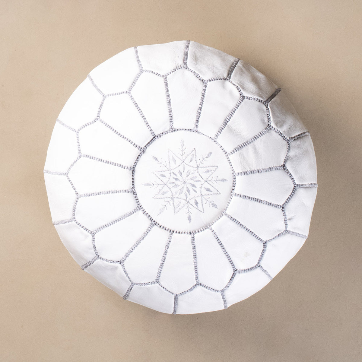 Pouf Marocain Authentique en cuir - Blanc et Gris