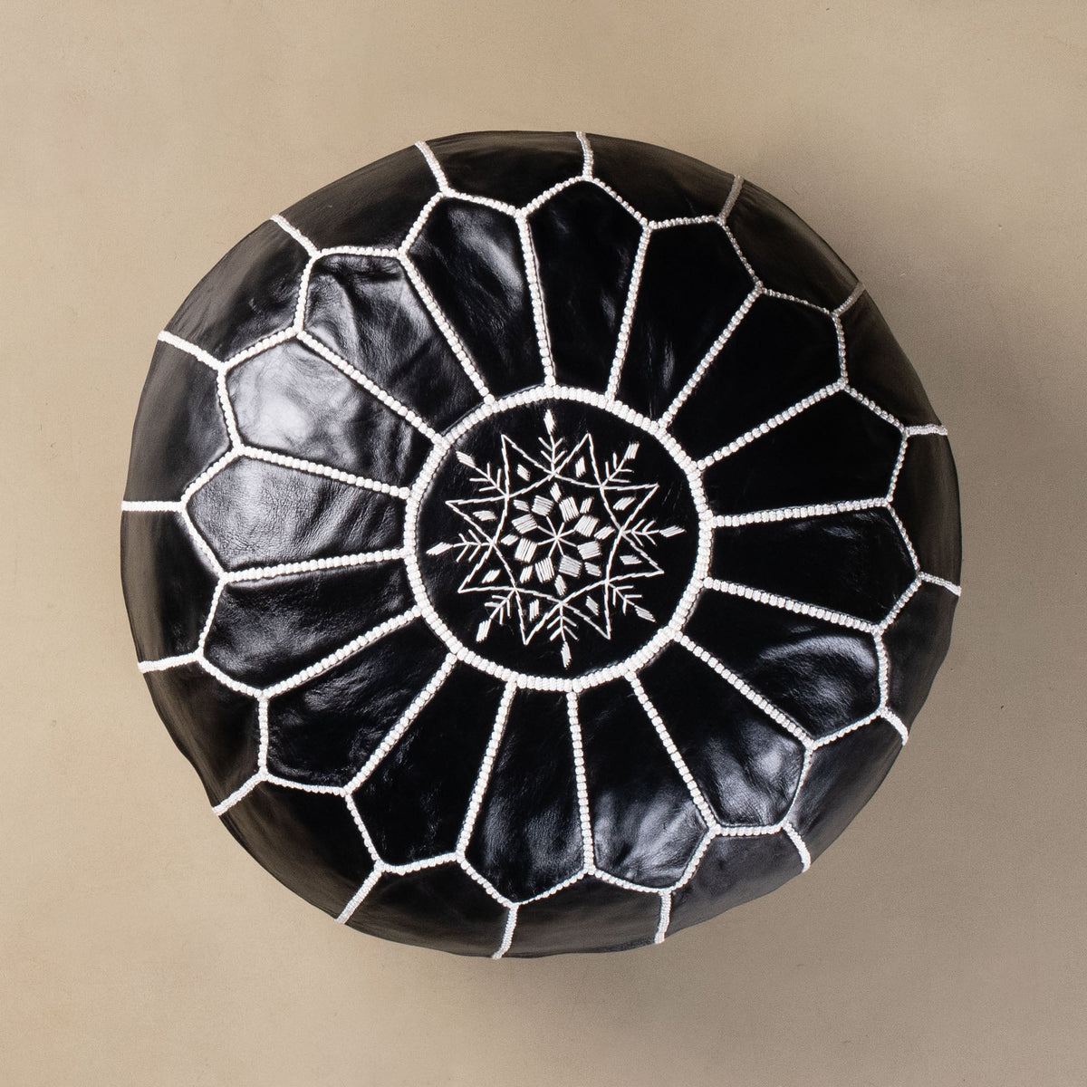 Pouf Marocain Authentique en cuir - Noir