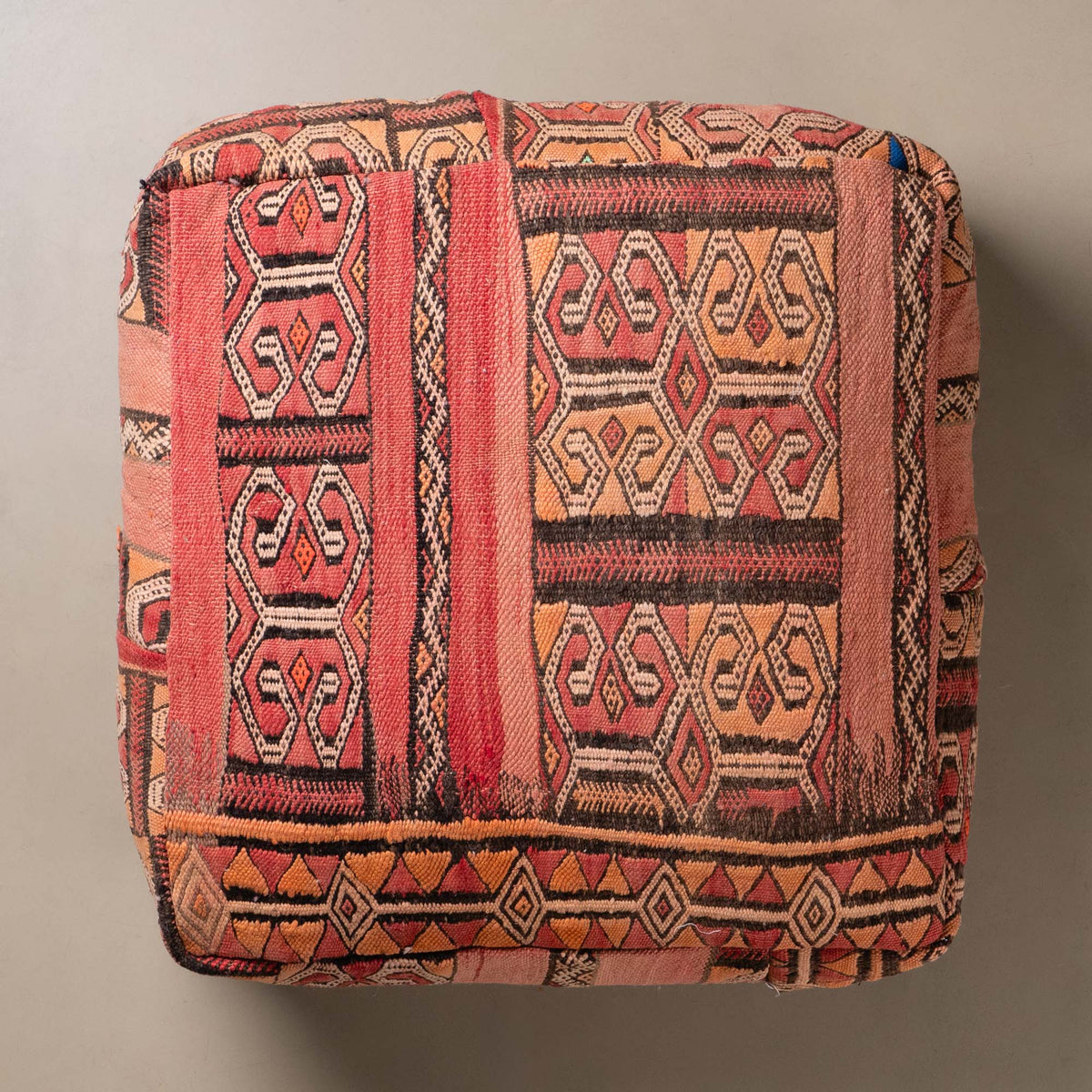 Pouf berbère Kilim