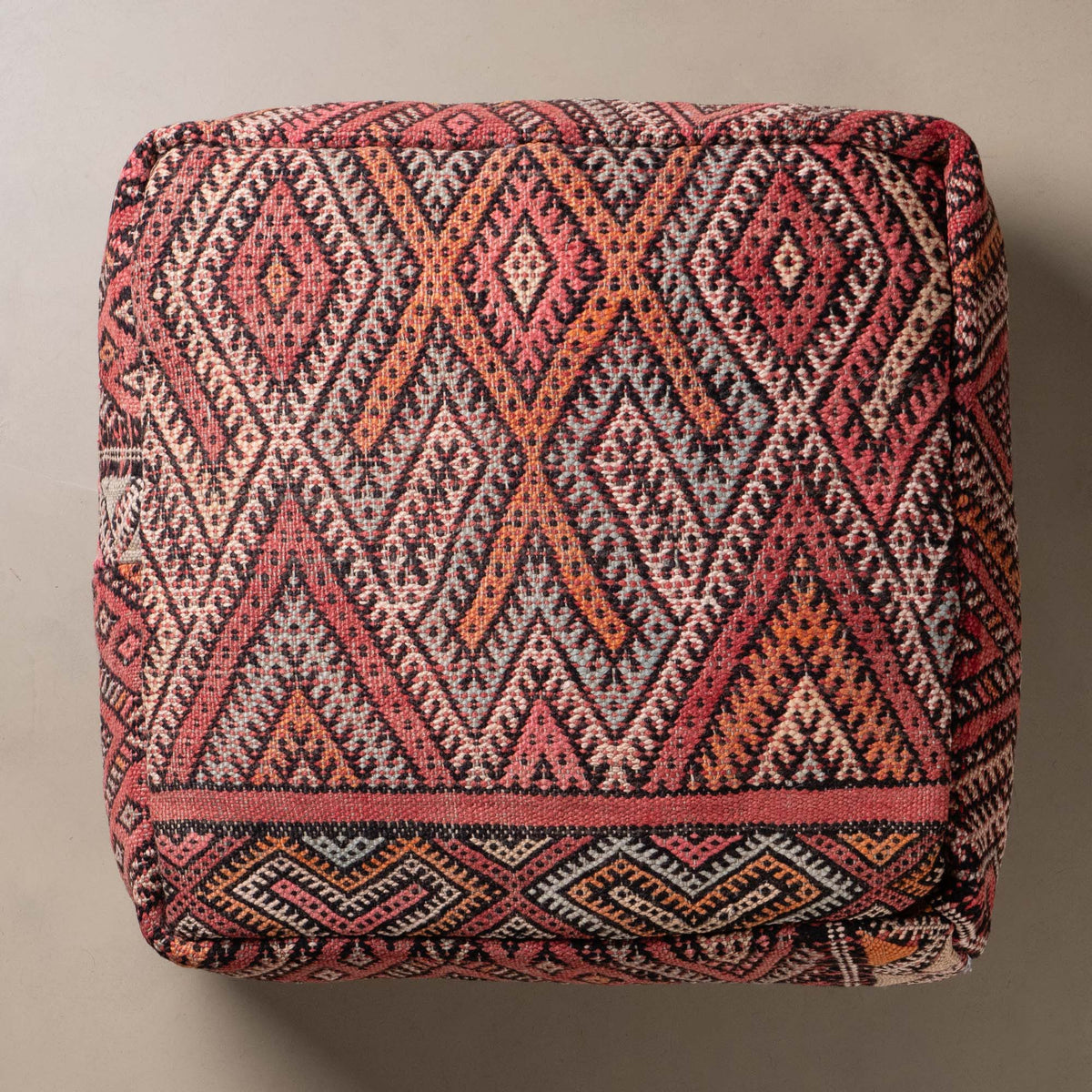 Pouf berbère Kilim