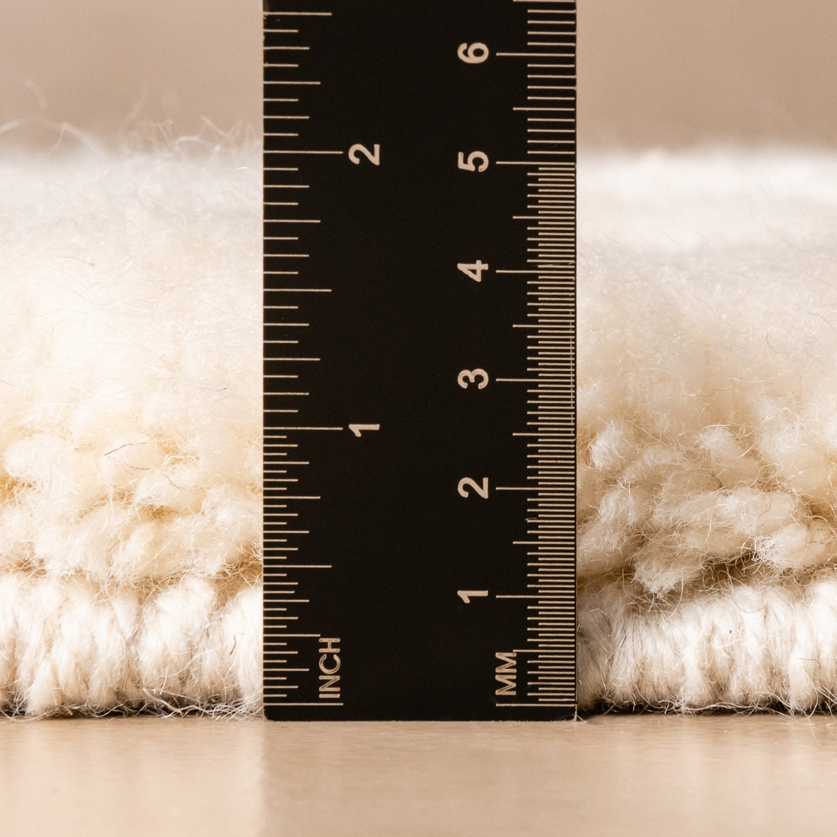 Lignes chuchotées - Luxueux tapis Berbère shaggy