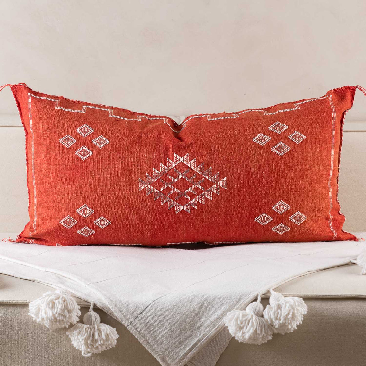 Coussin Rouge en soie de cactus