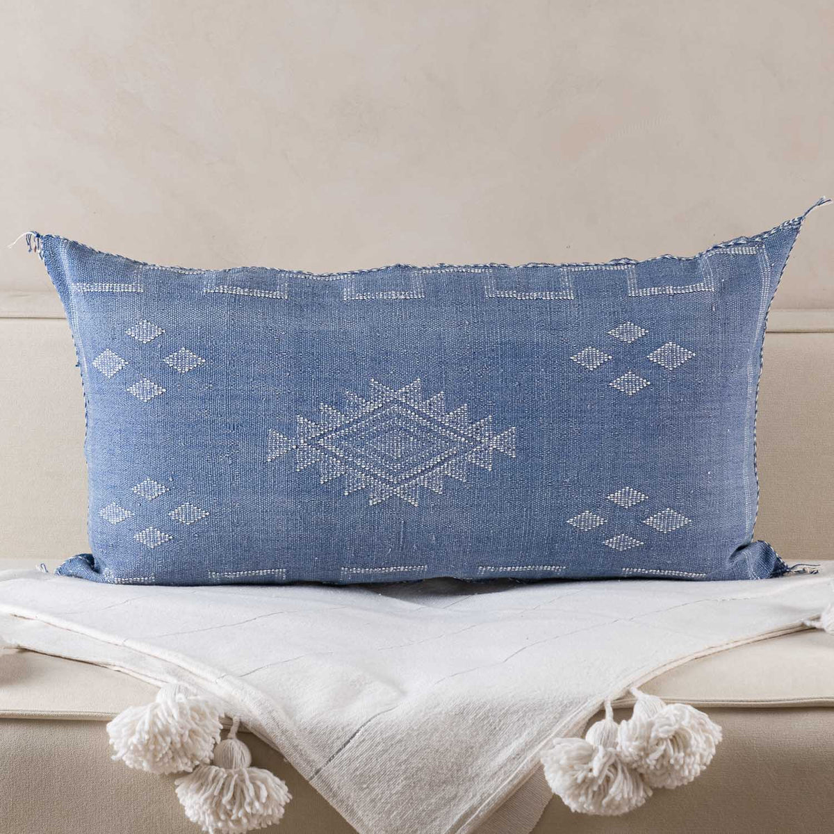 Coussin Bleu en soie de cactus
