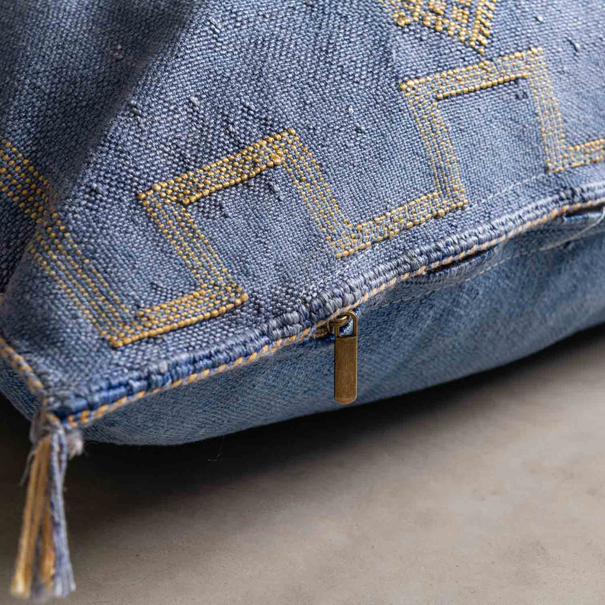 Coussin Bleu en soie de cactus