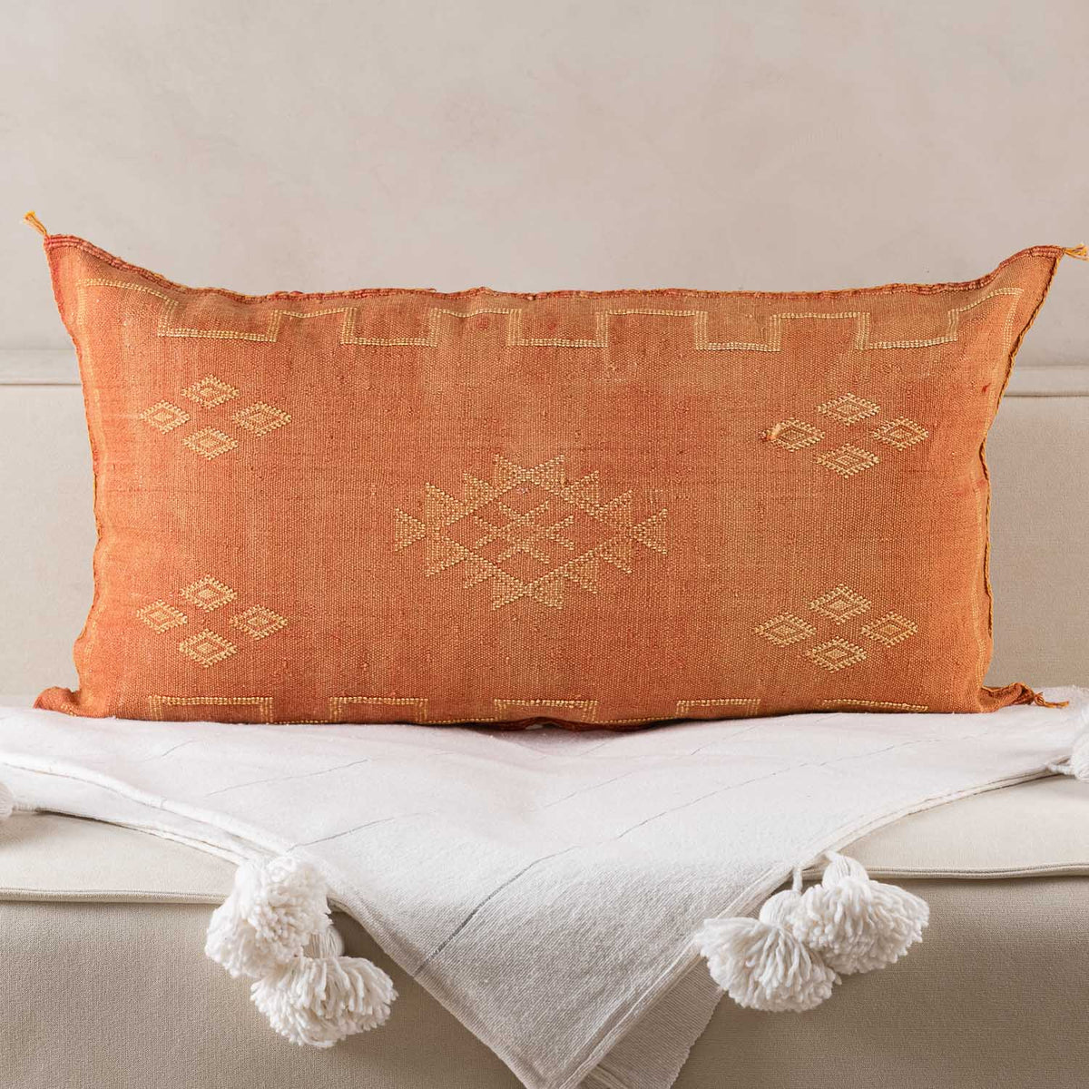 Coussin Orange en soie de cactus