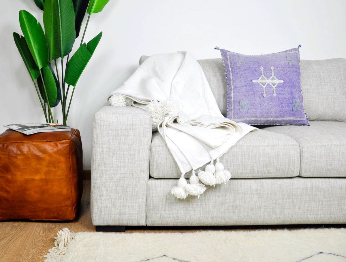 Couverture Pompon Blanche - 300x200 cm - Moroccan Furniture