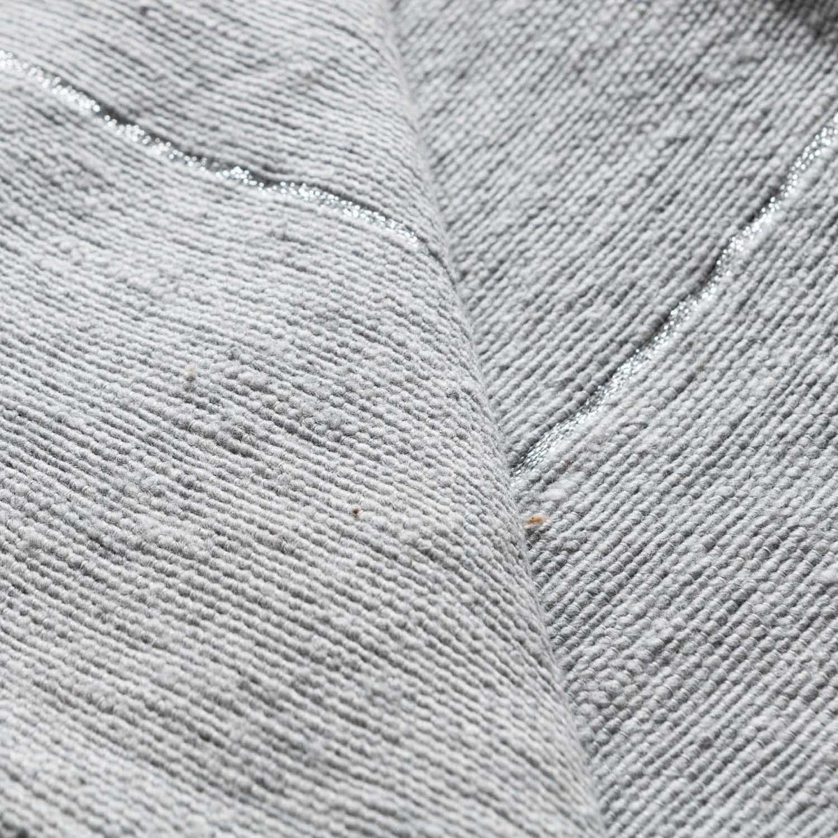 Couverture Pompon Gris et Argent - 290x190 cm - Moroccan 