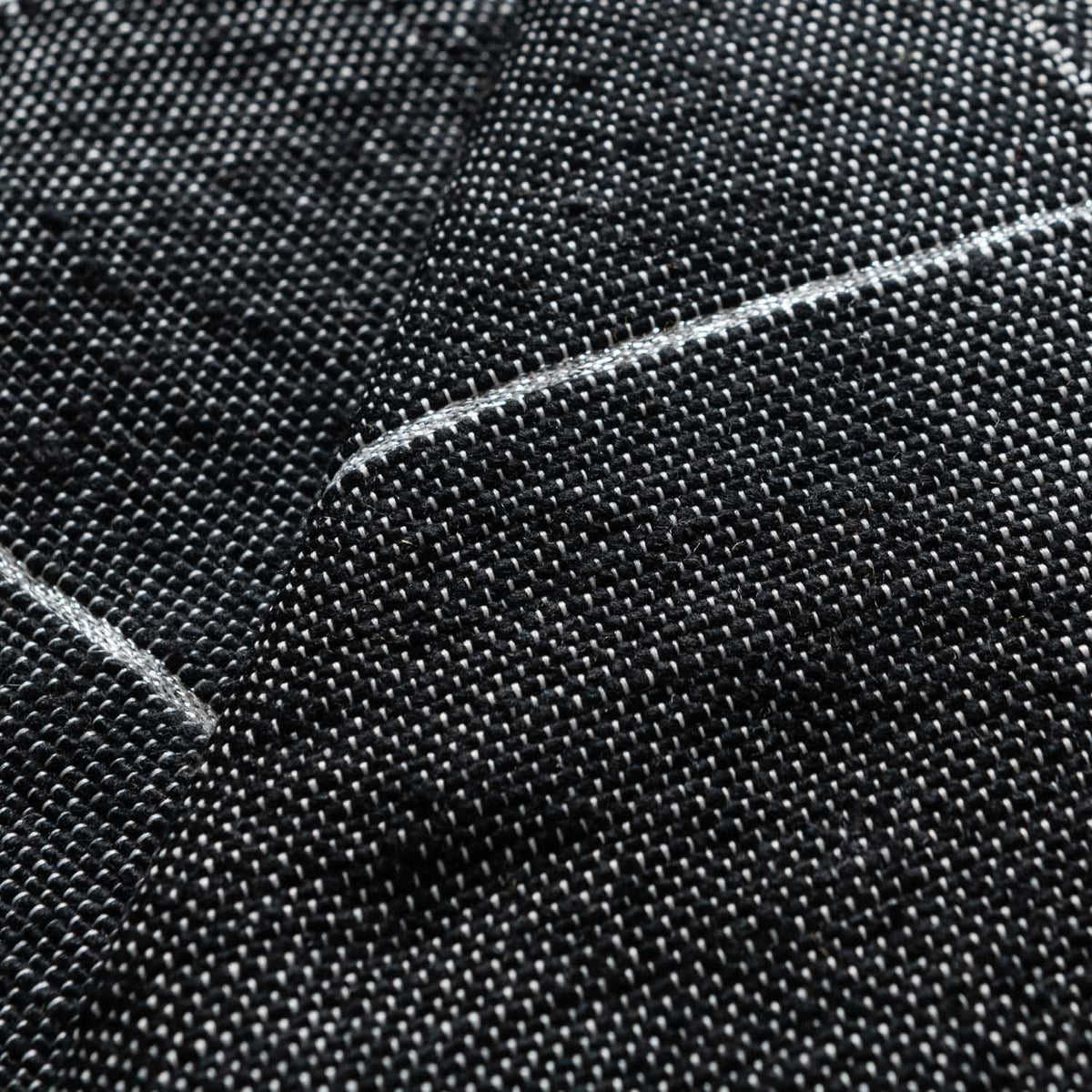 Couverture Pompon Noire et Argent - 290 x 190 cm - Moroccan 